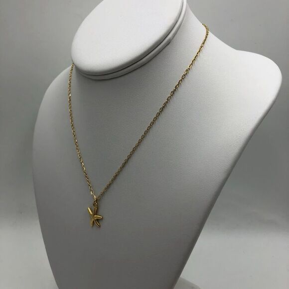 18K Gold Plated Women's Starfish Pendant Necklace Hypoallergenic Waterproof - Picture 6 of 12